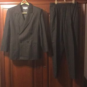 Two piece Giorgio Armani women’s suit size 46/12